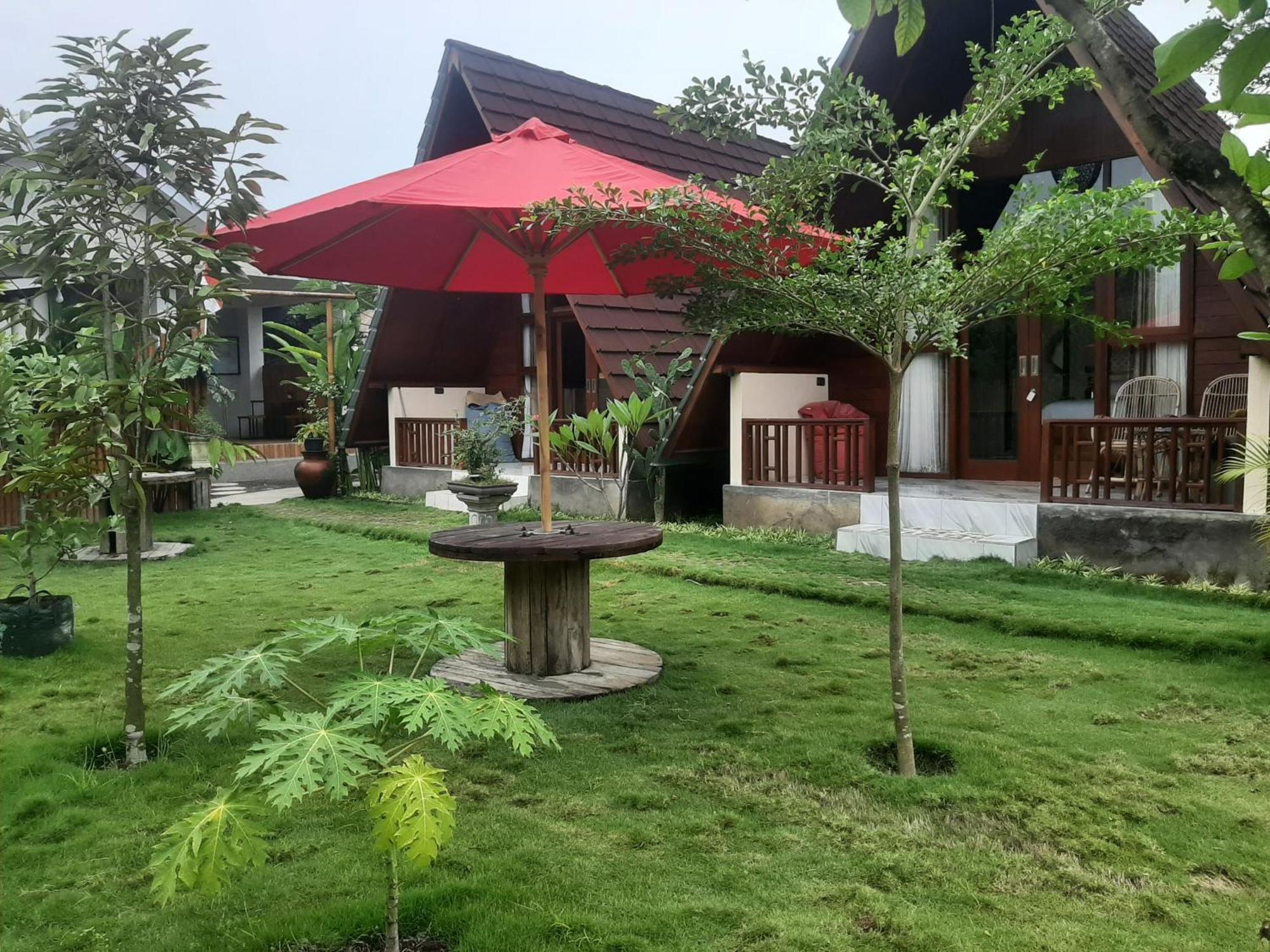 D' Carasti Bungalow Masbagik Екстериор снимка