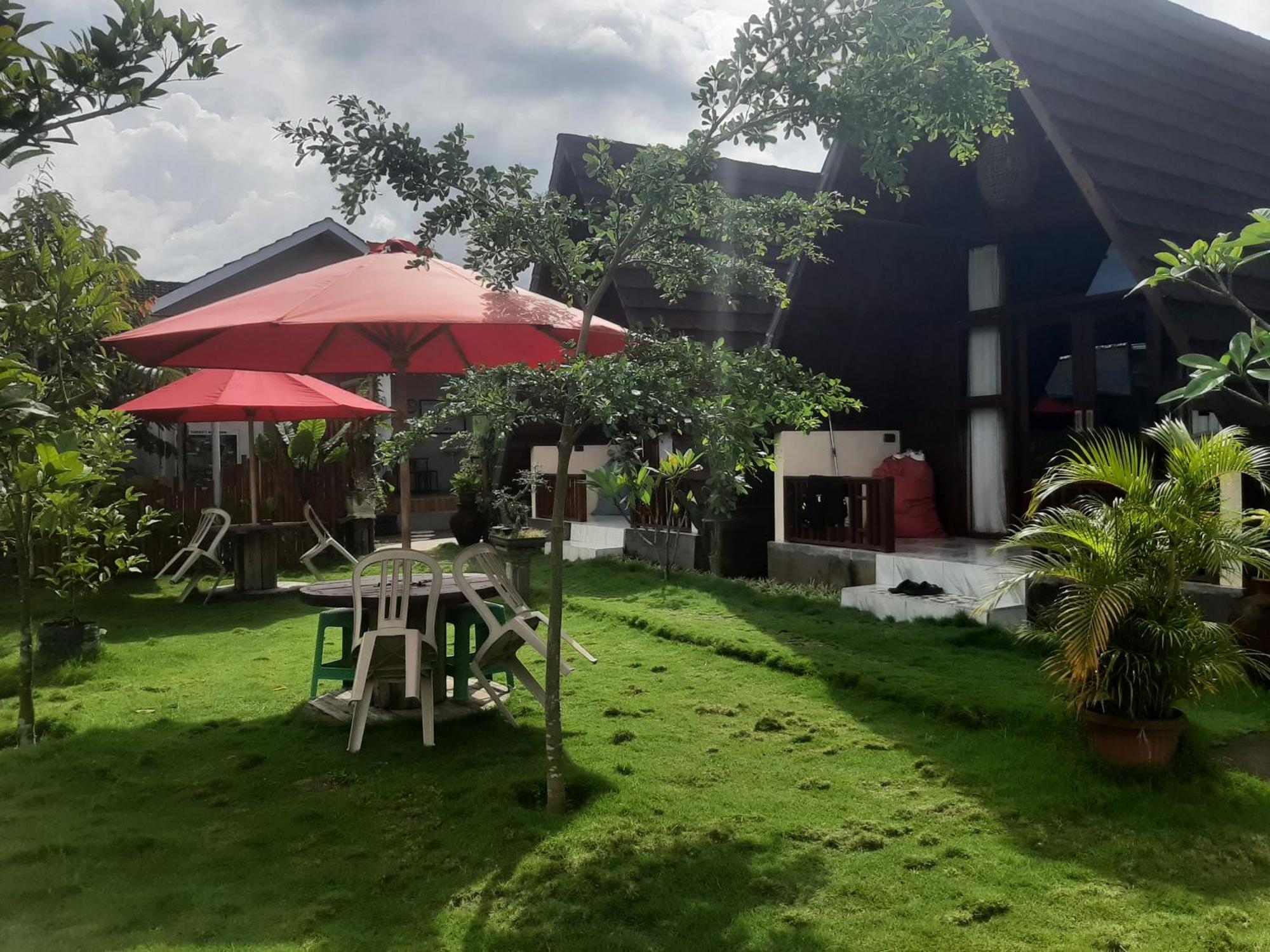 D' Carasti Bungalow Masbagik Екстериор снимка